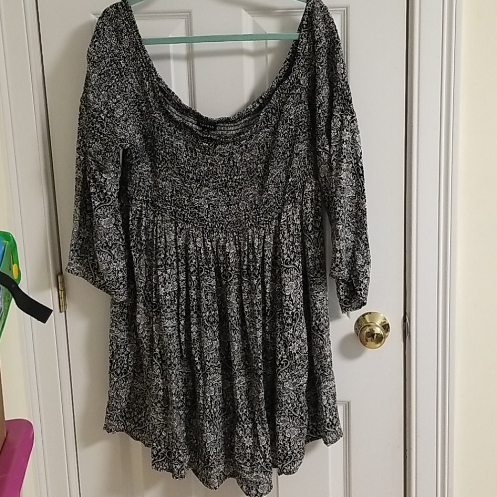 Off shoulder babydoll shirt